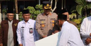 Sambut HUT RI ke-79, Polres Malang Salurkan Bantuan untuk Rumah Ibadah, Ponpes, dan Panti Asuhan