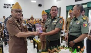 Dandim 0825/Banyuwangi Didampingi Kasdim Hadiri Acara Syukuran HUT Veteran Nasional