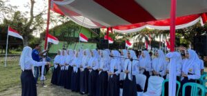 Paduan Suara SMPN 2 Rogojampi, Turut Sukseskan Upacara Penurunan Bendera HUT ke-79 RI