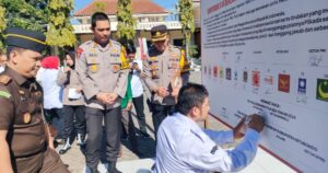 Deklarasi Pilkada Damai, Forkopimda Situbondo bersama Komponen Masyarakat Bersatu Jaga Persatuan