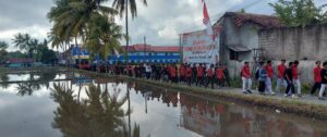 SMKS Muhammadiyah 6 Rogojampi Gelar Jalan Sehat Berhadiah, Puncak Perayaan HUT RI ke-79
