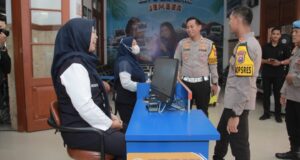 Polres Jember Gelar KRYD di Terminal dan Stasiun Imbangi Pengamanan KTT IAF di Bali