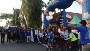 Sambut Hari Lalu Lintas Bhayangkara ke – 69, Polres Kediri Kota Gelar Charity Run Yatim Mandiri