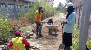 Jalan Paving Rusak di Kertosari dan Karangrejo Diperbaiki, Setelah Desakan Warga bersama  KPB
