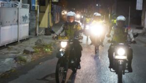 Sinegitas Polres Mojokerto Kota bersama Kodim 0815 Patroli Jaga Kamtibmas Tahapan Kampanye Pilkada 2024