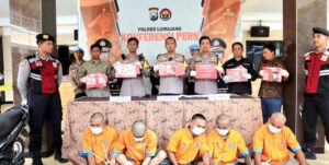 Polres Lumajang Berhasil Ungkap Peredaran Narkoba dan Ladang Ganja 5 Tersangka Diamankan