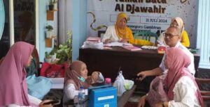 Kolaborasi Posyandu Gelatik dan Taman Baca Masyarakat Al Djawahir Gambiran, Tingkatkan Kesehatan dan Literasi Warga