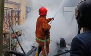 Kebakaran Hebat Landa Rumah di Dusun Curahpacul, Muncar, Banyuwangi