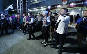 Polda Jatim Siapkan 805 Personel Gabungan, Debat Publik ke 3 Paslon Cagub Jawa Timur Kondusif