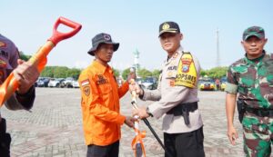 Kolaborasi, Polres Ponorogo dan Lintas Instansi Siapkan Personel Hadapi Bencana Hidrometeorologi