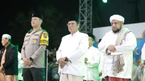 Cooling System Pilkada 2024 Polres Lamongan Gelar Tabligh Akbar Wujudkan Pilkada Aman dan Damai