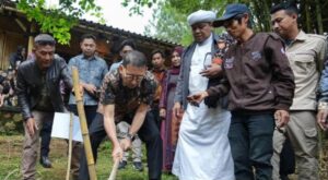 Fadli Zon Pimpin Aksi Penanaman 100 Bambu di Hari Bambu Nasional