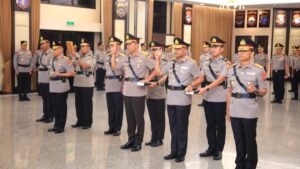 Kapolri Pimpin Serah Terima Jabatan 6 Pejabat Tinggi Polri