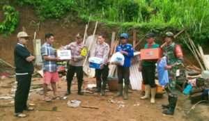 Polres Ponorogo Kirim Bantuan untuk Warga Terdampak Tanah Longsor