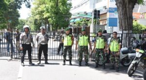 Polres Bondowoso Siagakan Personel Kawal Proses Rekapitulasi Hasil Pilkada Tingkat Kabupaten