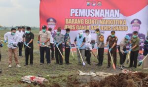 Pj. Bupati Lumajang Apresiasi Polisi yang Berhasil Ungkap Lahan Ganja Terbesar di Pulau Jawa