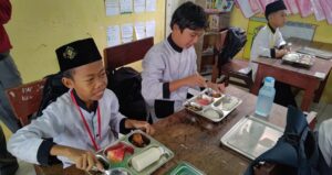 Uji Coba Makan Gratis di Sekolah Banyuwangi Terus Dilakukan, Ditargetkan Berjalan per Januari 2025