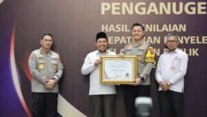Polres Lamongan Raih Penghargaan Peringkat Pertama Inovasi Yanlik Tahun 2024 Kategori A dari Ombudsman RI
