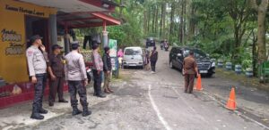 Polres Ngawi Siagakan Personel di Lokasi Wisata Selama Operasi Lilin Semeru 2024