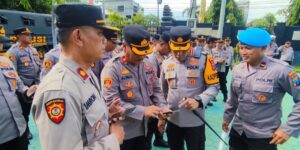 Cegah Judi Online di Lingkungan Polresta Banyuwangi, Semua Handphone Anggota Diperiksa