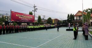 Polresta Banyuwangi Gelar Apel Kesiapan Pengamanan Malam Tahun Baru 2025