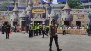 Posyan Nataru Polresta Sidoarjo di Terminal Purabaya Bertemakan Kastil, Bermacam Inovasi Pelayanan