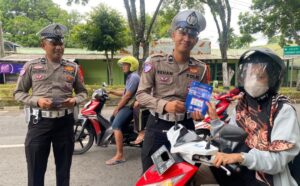 Polres Magetan Ajak Masyarakat Tingkatkan Kesadaran Berlalu Lintas Melalui Public Address