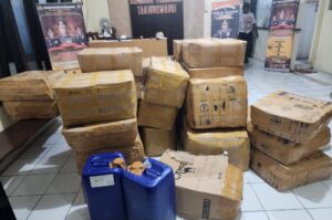 Ciptakan Kondusiftas Wilayah; Polresta Banyuwangi Amankan Ribuan Botol Miras dari Berbagai Lokasi