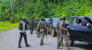 Polri-TNI dan Satgas Ops Damai Cartenz-2025 Gelar Patroli Besar untuk Pulihkan Keamanan di Yalimo