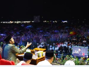 Ribuan Jemaah Padati Pengajian Gus Iqdam di Banyuwangi, Tunjukkan Kerukunan dan Antusiasme Masyarakat