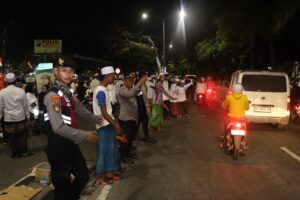 Polres Pelabuhan Tanjungperak Beri Pengamanan Haul Akbar 2025 di Ponpes Assalafi Al-Fitroh