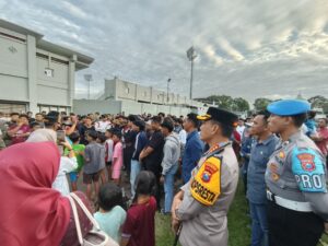 Masuk Babak 8 Besar; Polresta Banyuwangi Terjunkan Ratusan Personel Pengamanan Liga 4 PSSI Jatim di Stadion Diponegoro