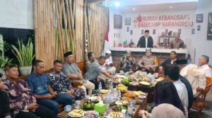 Hari Pers Nasional di Basecamp Karangrejo: Kapolresta dan Kalapas Banyuwangi Perkuat Sinergi dengan Media dan Aktivis