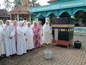 Jamaah Haji Non KBIHU Mantapkan Niat dengan Bimbingan Manasik Haji di Masjid Baiturrahman