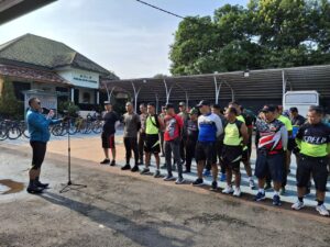 Serunya Fun Bike Ceria di Kodim 0825 Banyuwangi, Ditutup dengan Kejutan Ulang Tahun untuk Dandim