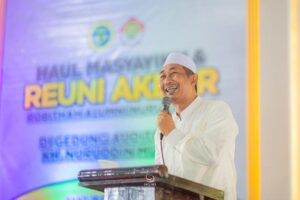 Pengasuh Ponpes Nurul Qodim Probolinggo Dukung Penerimaan Anggota Polri Jalur Santri dan Hafiz