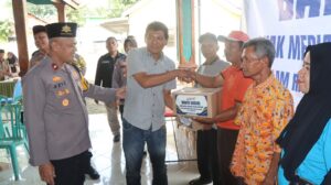 Polres Pasuruan Gandeng Media Gelar Baksos di Jumat Curhat