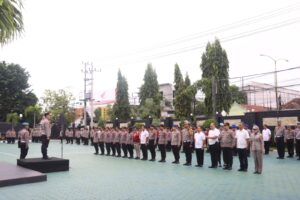 Kapolresta Banyuwangi Berikan Pengarahan dalam Apel Jam Pimpinan: Tekankan Disiplin dan Pelayanan Prima