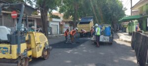 Lancarkan Arus Mudik Lebaran, Banyuwangi Genjot Perbaikan Jalan Berlubang