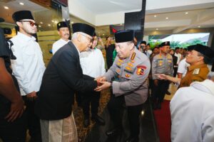 Kapolri Safari Ramadan ke Jawa Tengah, Jalin Silaturahmi dengan Tokoh Ulama Setempat