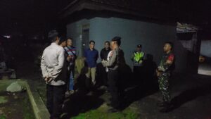 Polresta Banyuwangi Dan Polsek Rogojampi Serta Dinas Terkait Gelar Patroli Gabungan Ciptakan Kamtibmas Kondusif di Bulan Ramadhan 1446 H