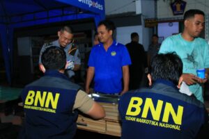 Jelang Lebaran, Lapas Banyuwangi Libatkan TNI, Polri dan BNN Geledah Kamar Hunian Warga Binaan