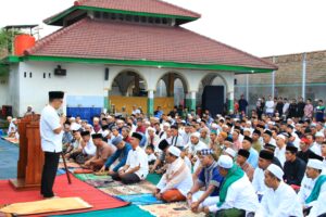 Meski Didalam Lapas, Ratusan Warga Binaan Lapas Banyuwangi Tetap Khusyu Laksanakan Sholat Ied