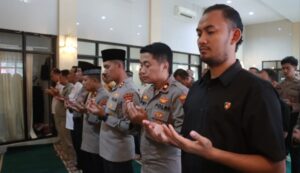 Polres Jember Gelar Sholat Ghaib untuk Anggota Polri yang Gugur di Way Kanan