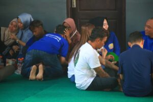 Suasana Haru Selimuti Kunjungan Khusus Hari Raya Idul Fitri bagi Warga Binaan Lapas Banyuwangi