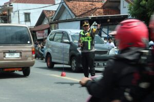 Puncak Arus Balik di Tanah Merah, Kapolres Bangkalan Bersama Tim Urai Turun ke Jalan