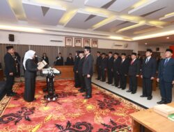 Bupati Banyuwangi Lantik Tujuh Pejabat Eselon II, Tegaskan Evaluasi Kinerja Setiap Enam Bulan