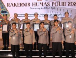 Kembali Raih Prestasi, Bidang Humas Polda Jatim Terima 3 Penghargaan dari Divisi Humas Polri