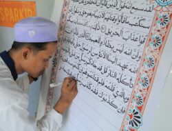 Warga Binaan Lapas Banyuwangi Pamerkan Karya Tulis Al-Qur’an dalam Deklarasi Bersih Narkoba dan HP Ilegal