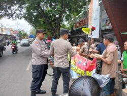 Menebar Kepedulian, Polresta Banyuwangi Salurkan Ratusan Nasi Kotak dalam Program Jum’at Berkah